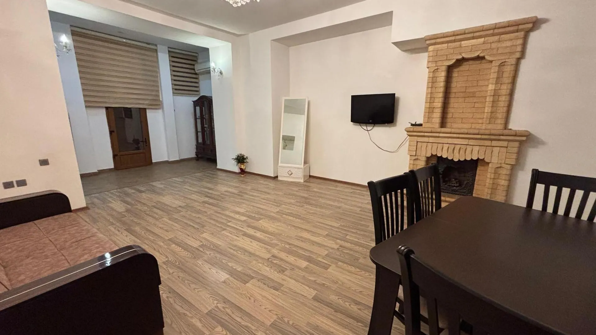 Azneft Luxury Stay Baku 0*,  Azerbaijan