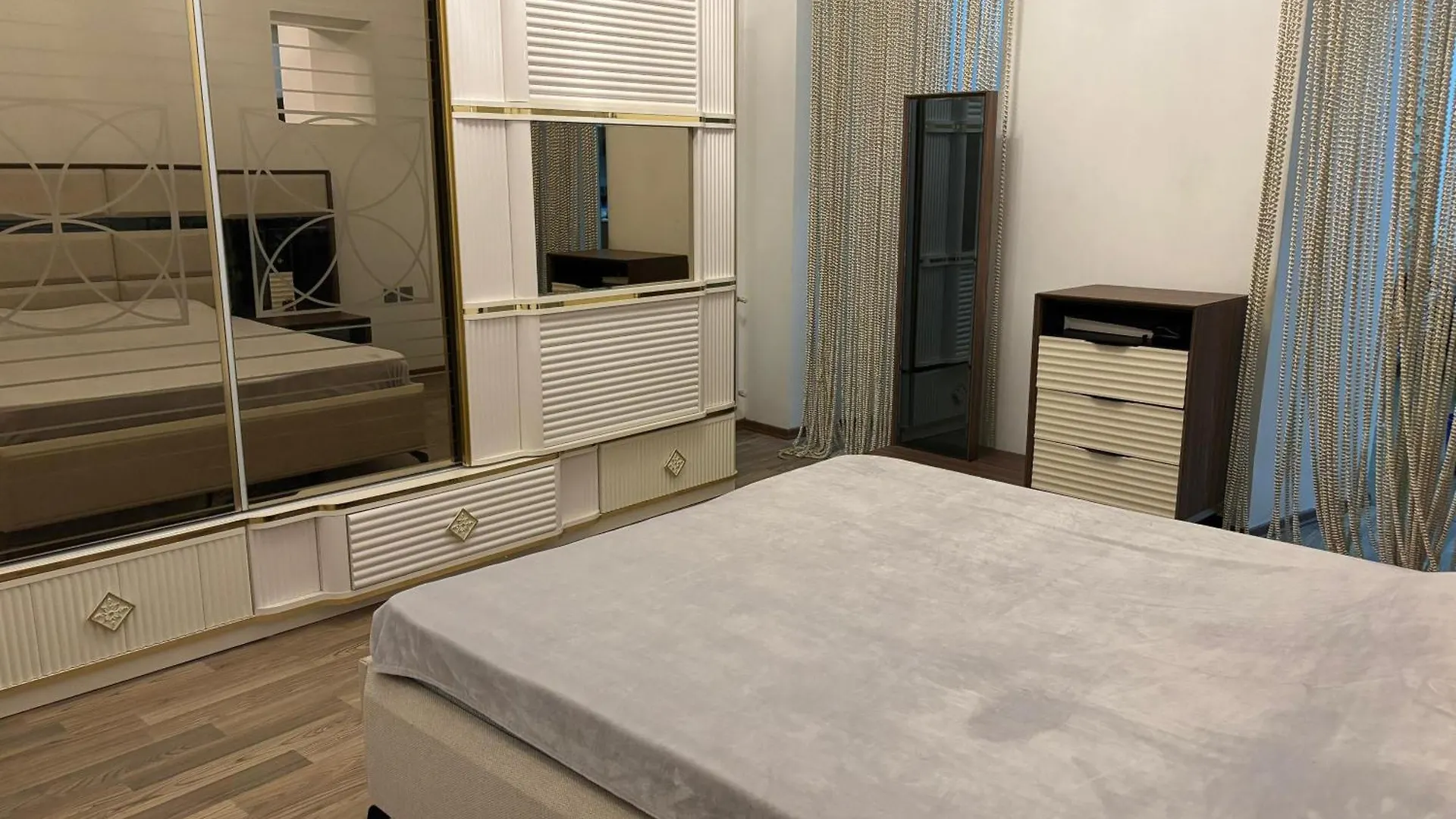 Azneft Luxury Stay Baku 0*,